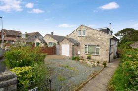 5 bedroom Detached for sale